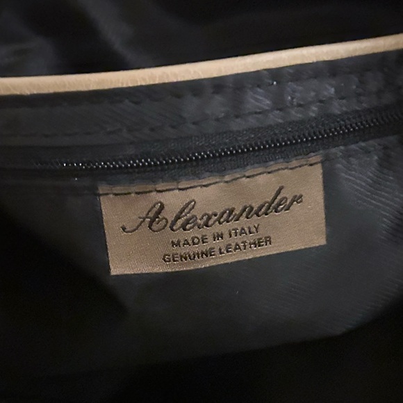 Italian leather Handbag - Picture 6 of 6